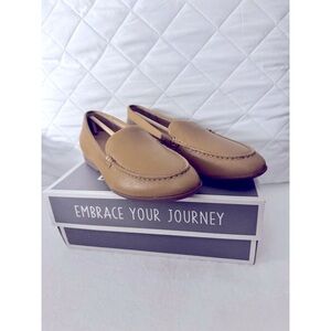 Dansko Womens Wheat Lorri Tumbled Leather Loafers Size 40 US 9.5 New With Box